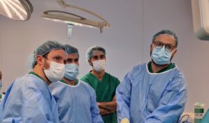 Cirugía del equipo Imatde Arthrosport con la asistencia de el Dr. DIEGO ALBERTO SANCHEZ CRUZ en Málaga. Beca Viajera ACCART ( Asociación Colombiana de Artroscopia, Reconstrucción articular y Traumatología Deportiva ) - AEA ( Asociación Española de Artroscopia )